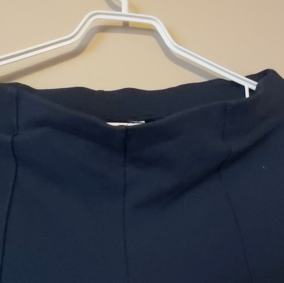 EUC medium-sized Nordstrom navy blue leggings. - Picture 3 of 9